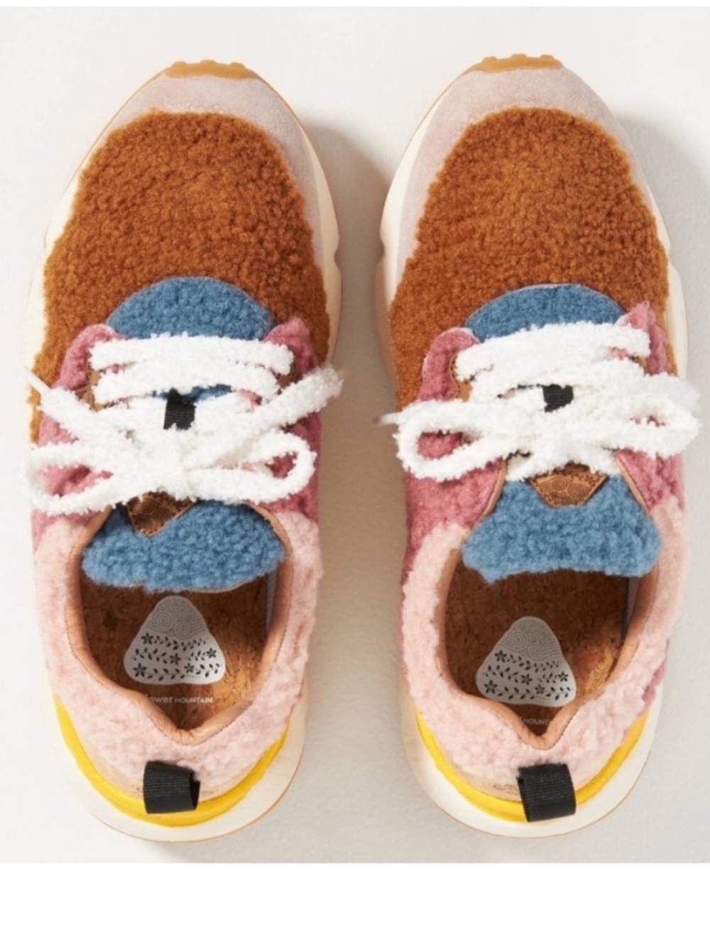 Anthropologie Flower
Mountain
Pampas Teddy Sneaker Faux Fur Fit like 22.5CM 5.5W
